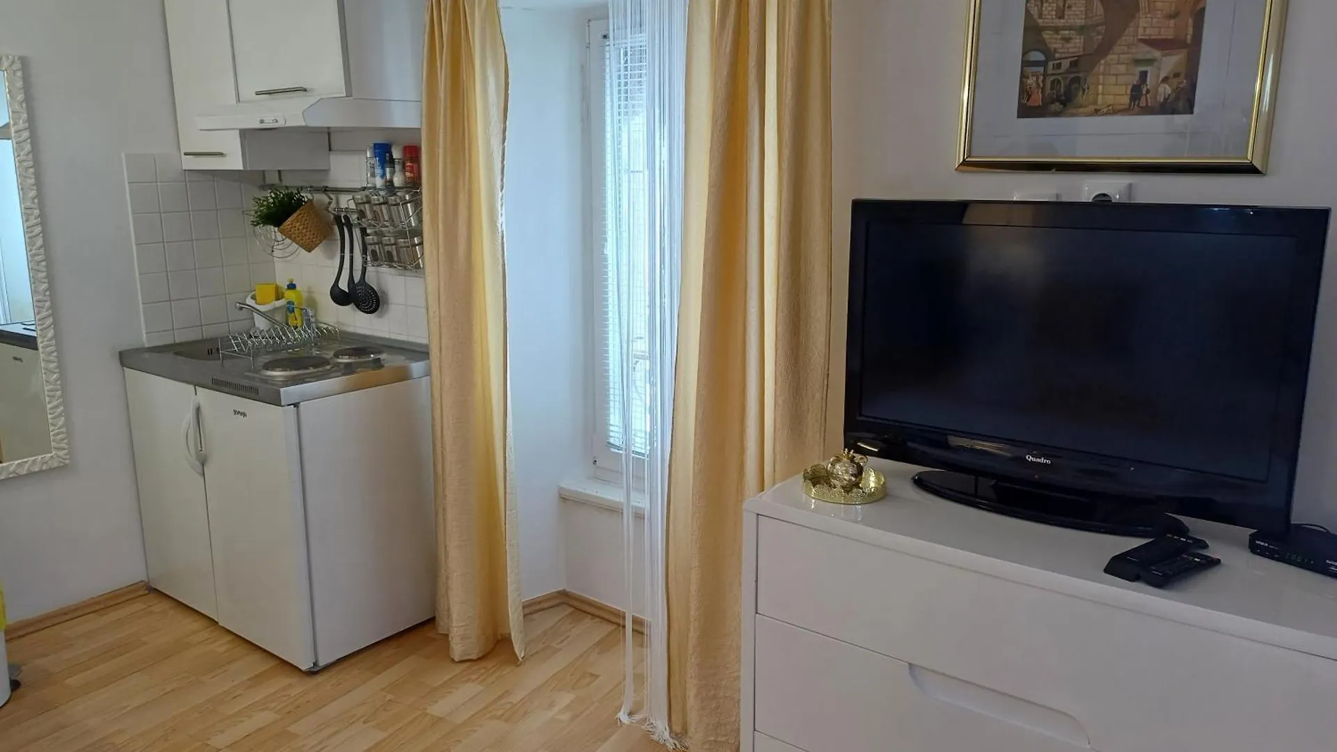 Private Apartments In Diocletians Palace Split