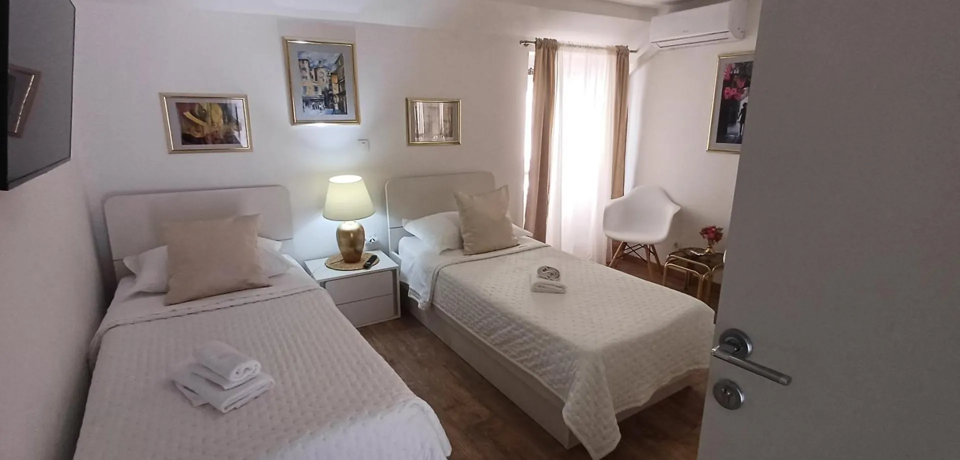 Private Apartments In Diocletians Palace Split