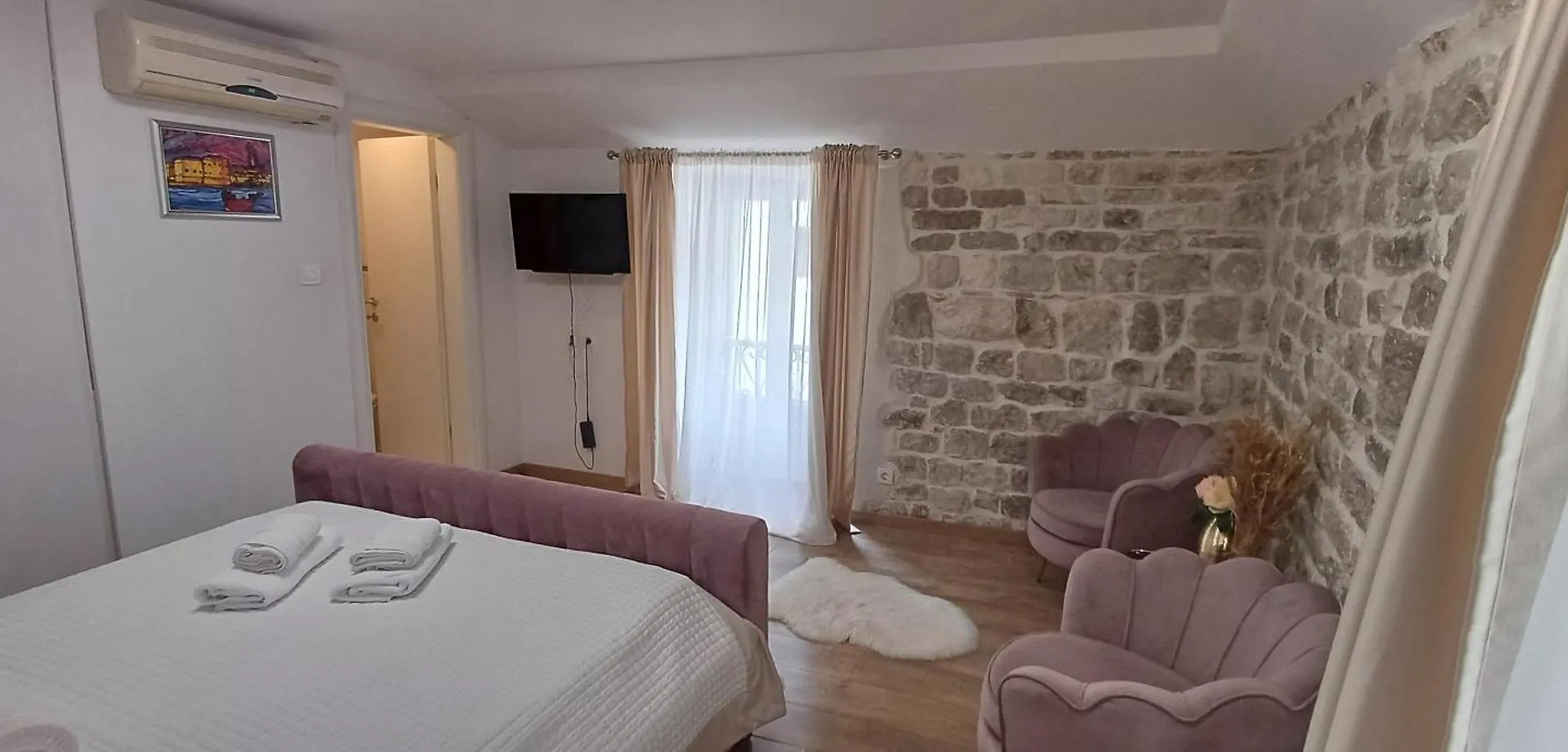Private Apartments In Diocletians Palace Split Croatia