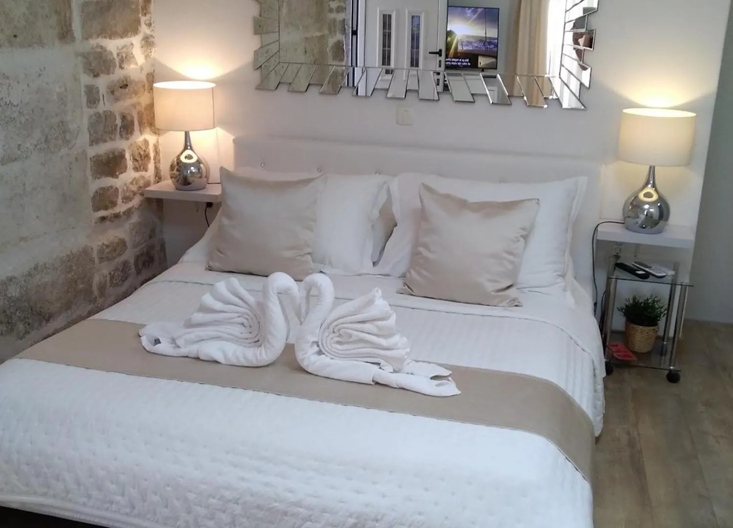 Private Apartments In Diocletians Palace Split