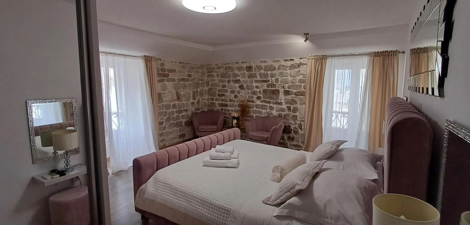 Private Apartments In Diocletians Palace Split 0*,  Croatia