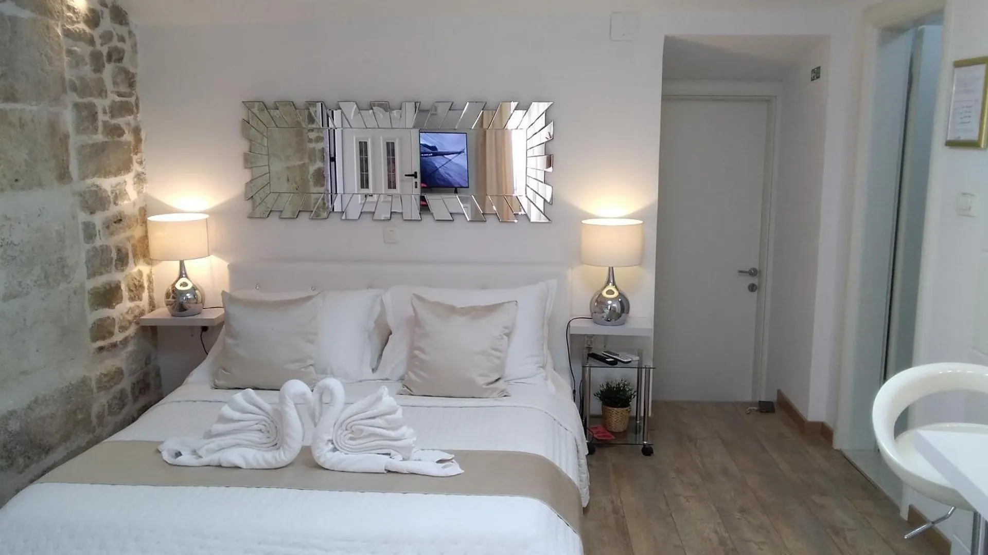 Private Apartments In Diocletians Palace Split