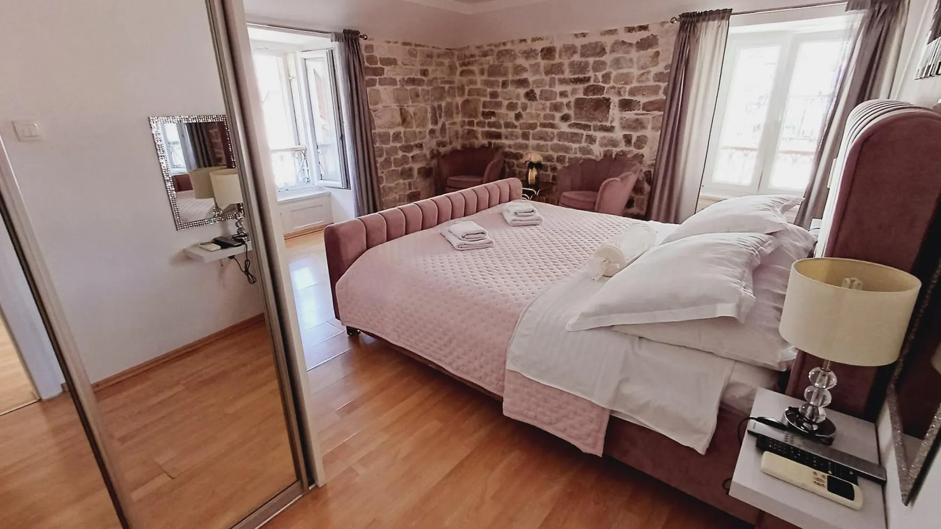 Private Apartments In Diocletians Palace Split Croácia