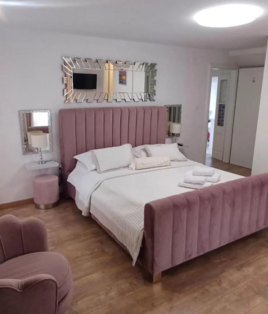 Private Apartments In Diocletians Palace Split