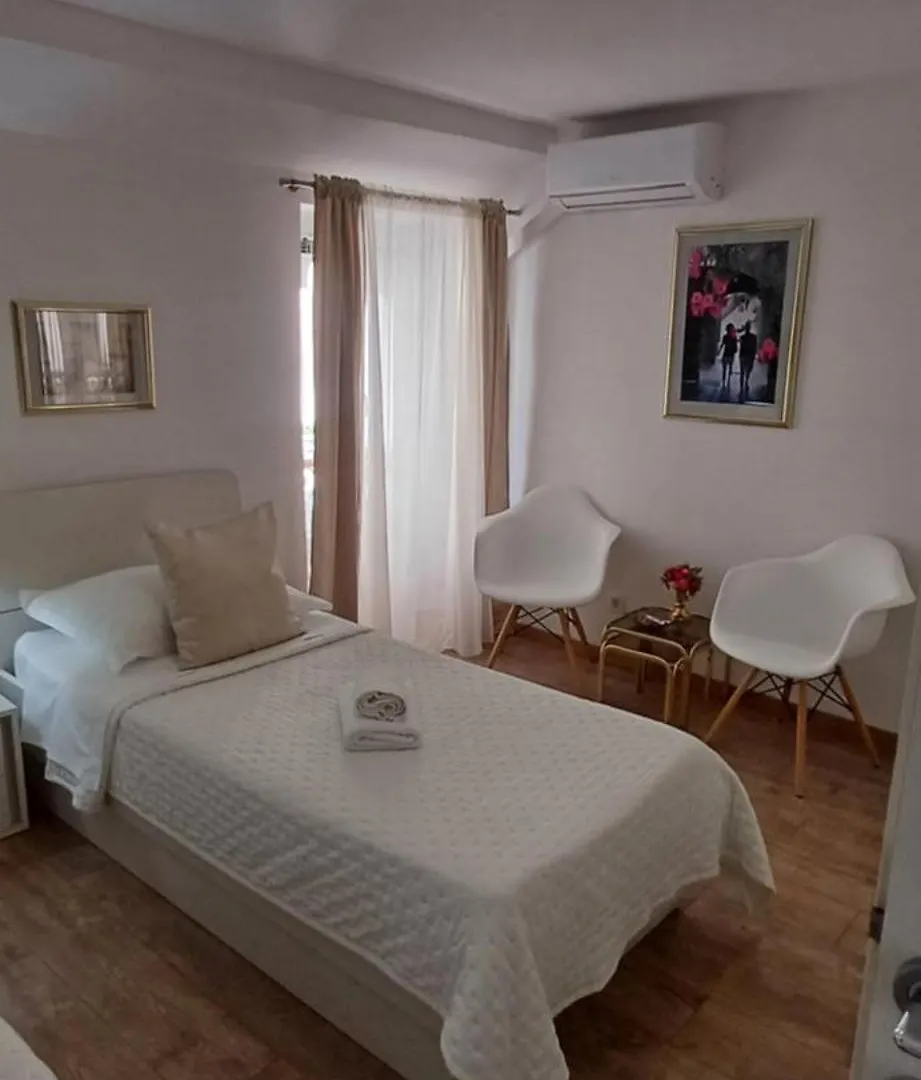 Private Apartments In Diocletians Palace Split